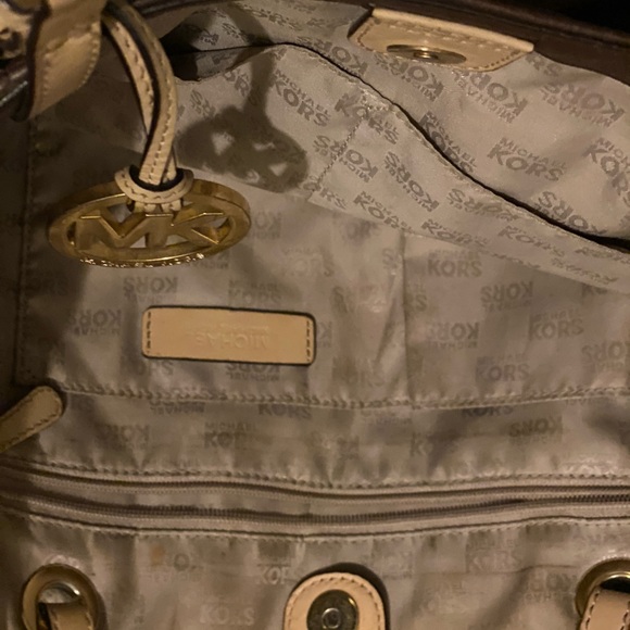 Michael kors purses - Picture 5 of 5